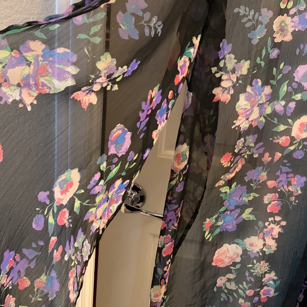 Gorgeous Kimono 🌸🌺💐 - Picture 4 of 11